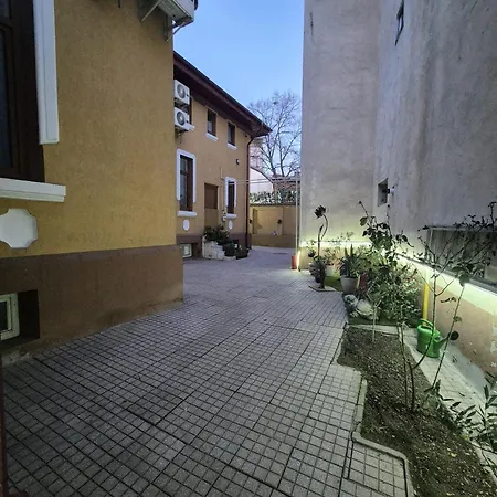 Boutique Old 8 Bukareszt