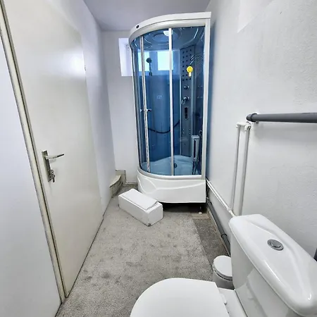 Boutique Old 8 Bukareszt