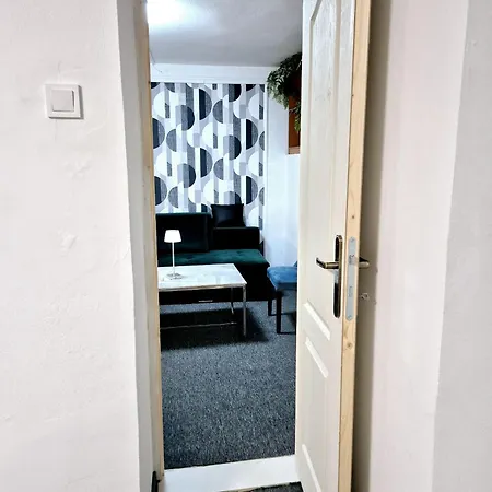 Apartment Boutique Old 8 *