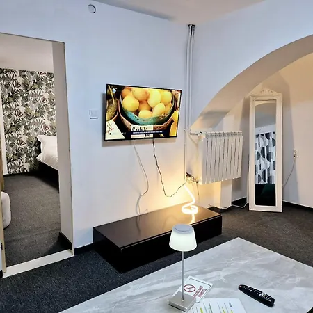 Boutique Old 8 Apartment Bucharest