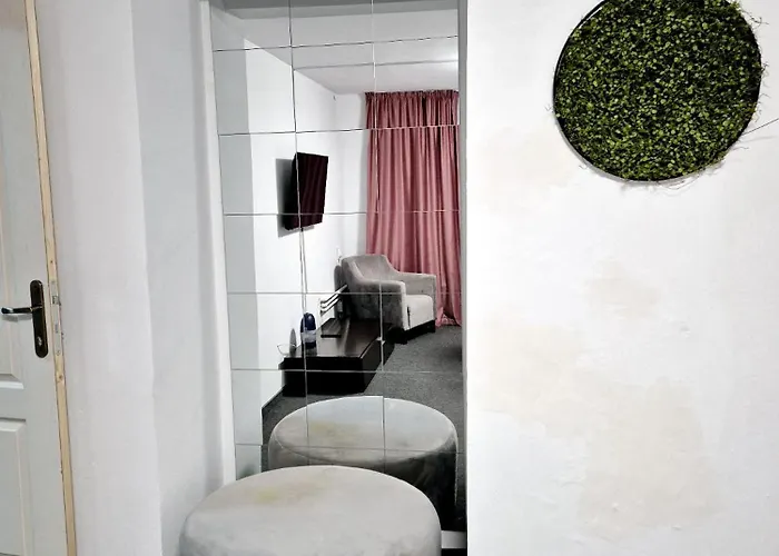 Boutique Old 8 * Bükreş