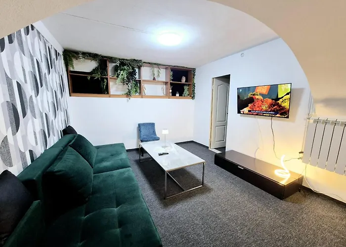 Boutique Old 8 *