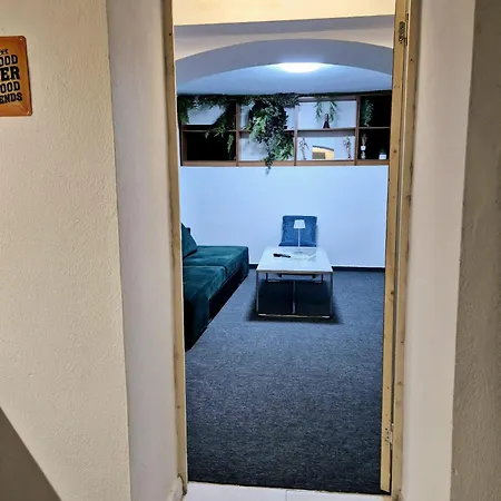 Boutique Old 8 Апартаменты *