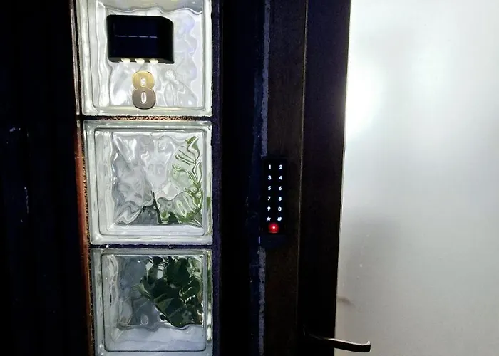 Apartament Boutique Old 8 *